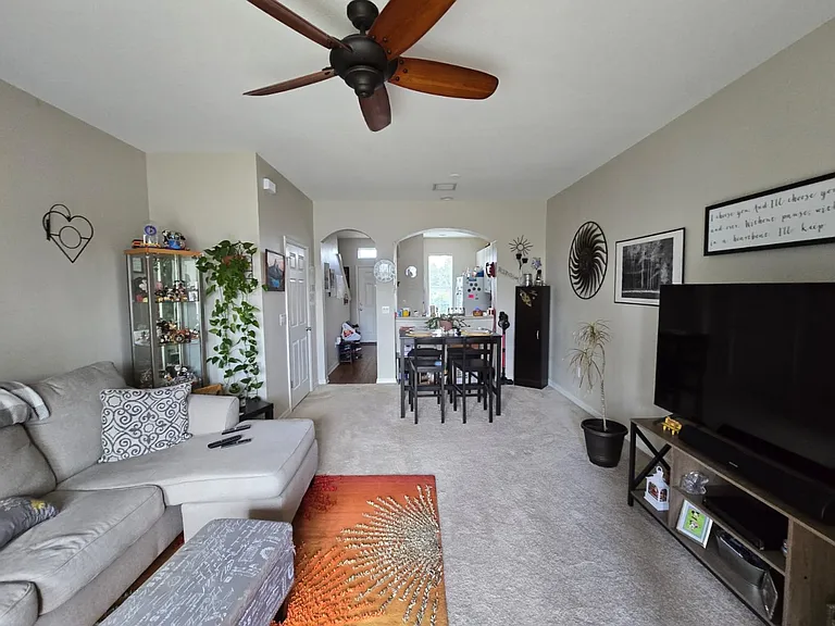 8915 Walnut Gable Ct — Photo 9
