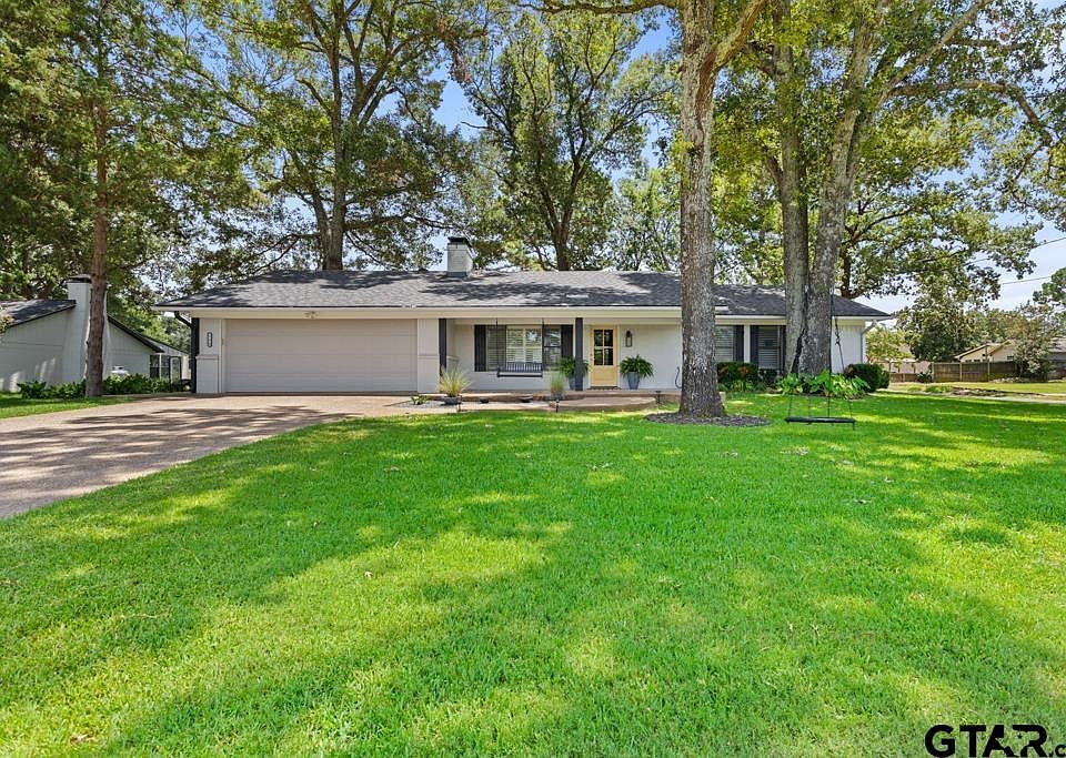 1st image of 140 Hideaway Ln E
