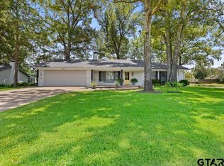 140 Hideaway Ln E, Hideaway, TX 75771