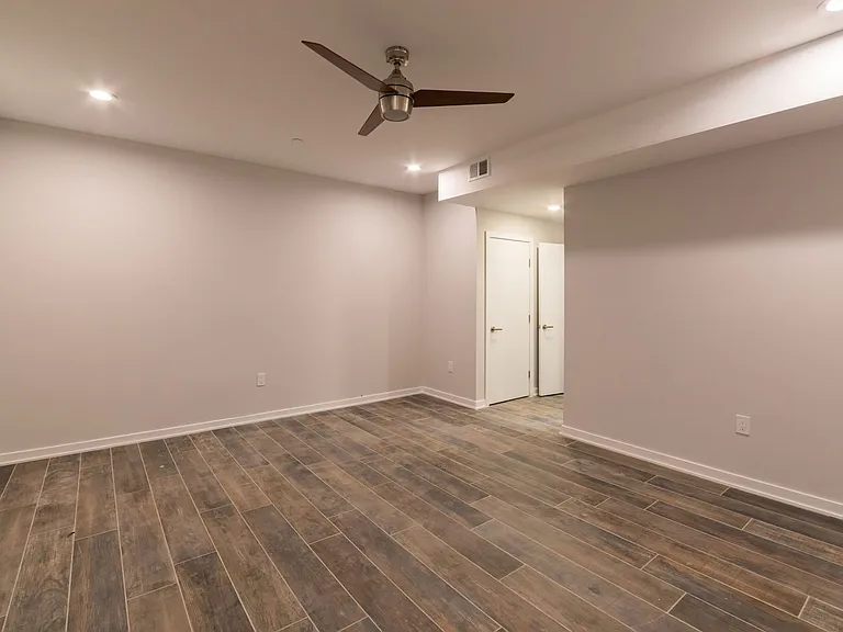 1351 S Myrtlewood St — Photo 19