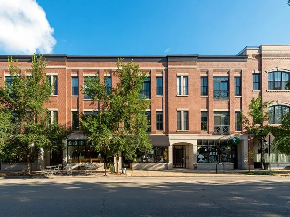 2144 W Roscoe St Unit 2B, Chicago, IL 60618