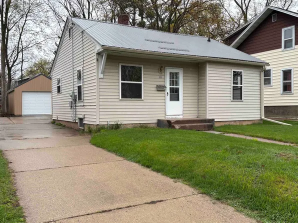 93 Garfield Ave, Clintonville, WI 54929