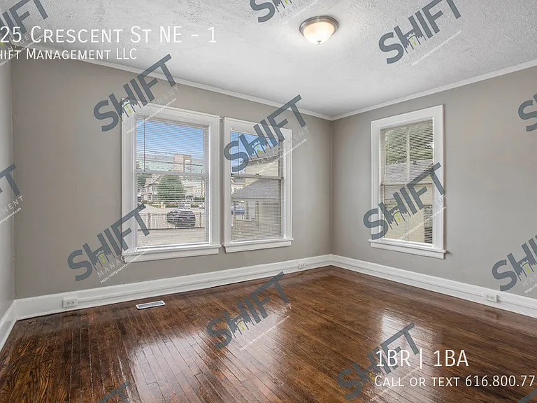 325 Crescent St NE #1 — Photo 8