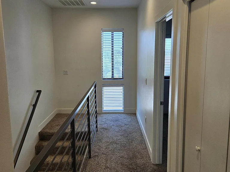259 S Roosevelt St — Photo 16