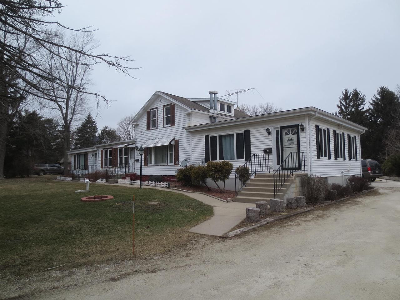 37016 Valley ROAD, Oconomowoc, WI 53066 Zillow