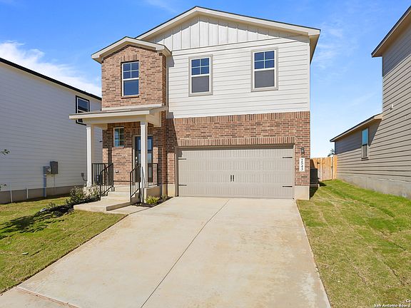 3rd image of 2543 Dry Moss Way