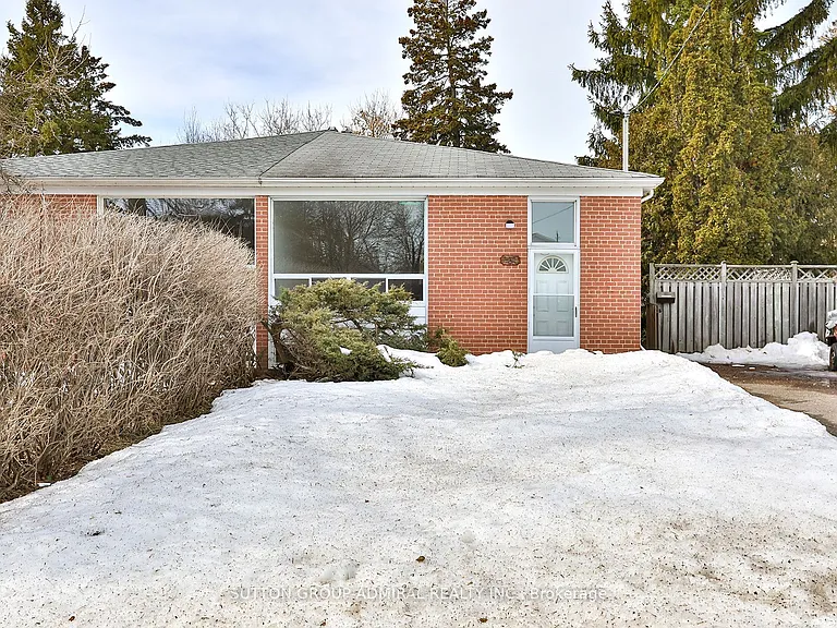 264 McConvey Dr — Photo 2