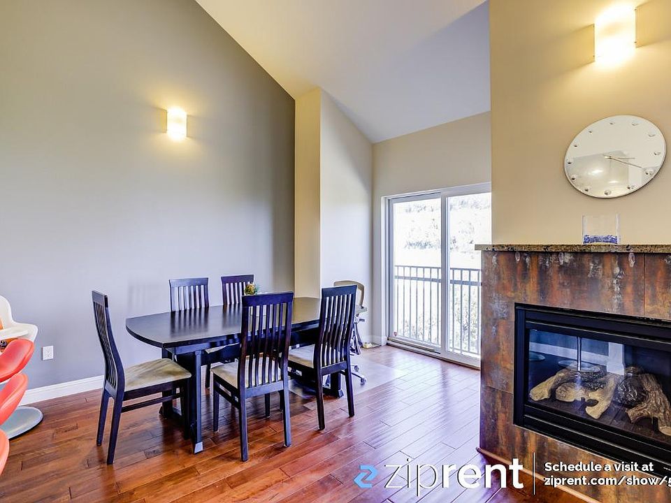 1st image of 32 Megan Dr
