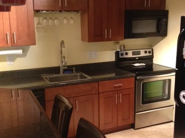 1114 River Ct, Charlottesville, VA 22901