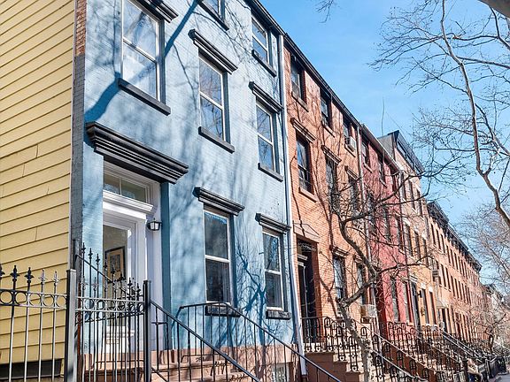2nd image of 251 Warren St