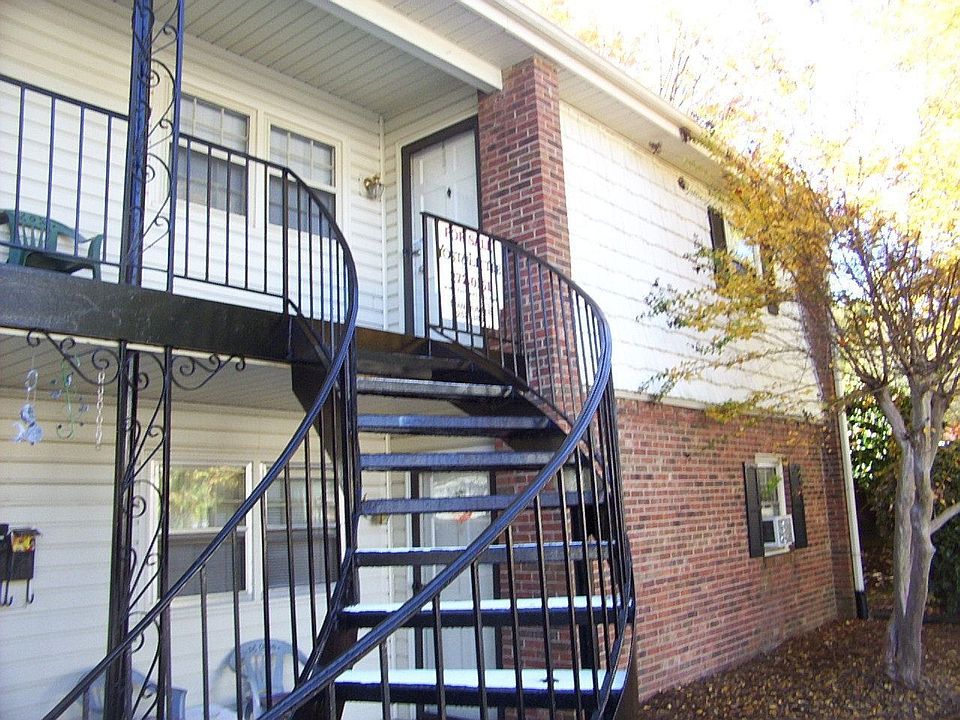 215-H Northpoint Ave