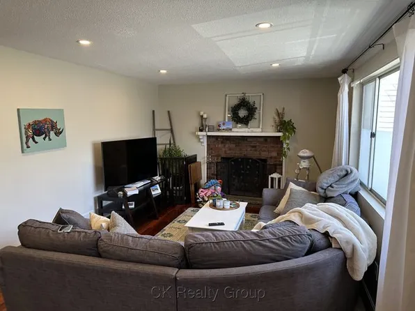 52 Gilbert St #21, Watertown, MA 02472
