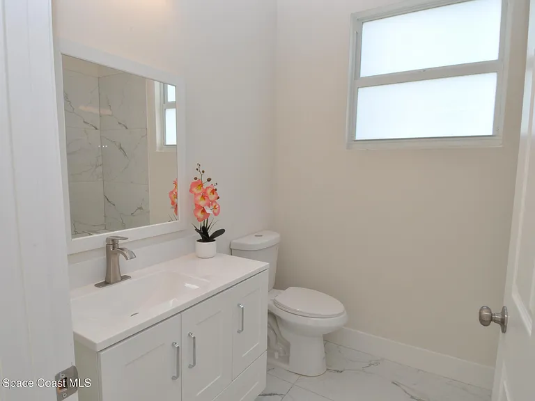1043 Walden Blvd SE — Photo 13
