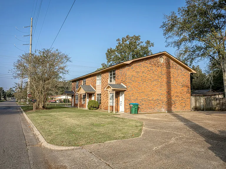 3801 Lanier Ave #C — Photo 3