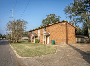 3801 Lanier Ave #B, Pascagoula, MS 39581