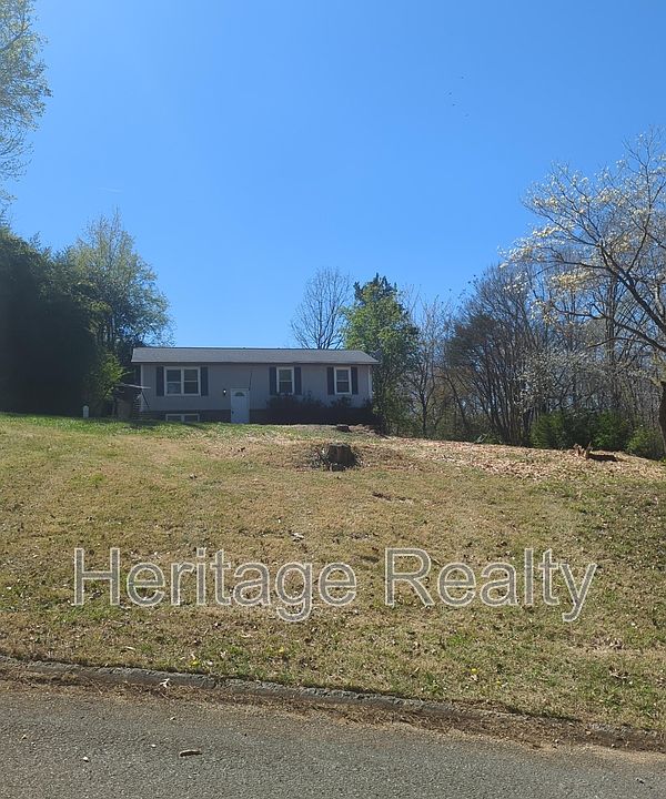 1st image of 1304 E Woodshire Dr