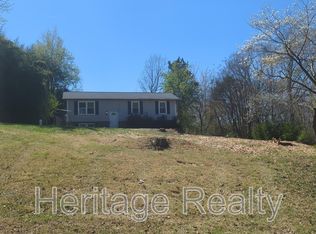 1304 E Woodshire Dr, Knoxville, TN 37922