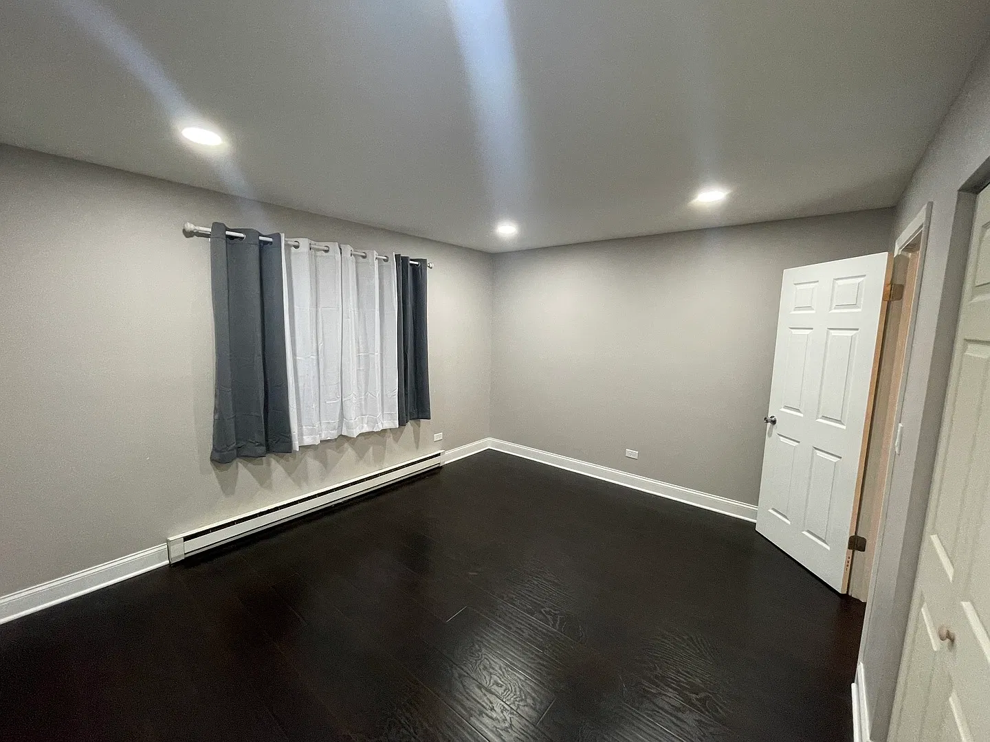 2 bed, 900 sqft, $1,700 — Photo 3