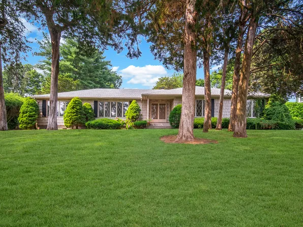 77 Baneberry Lane, Wethersfield, CT 06109