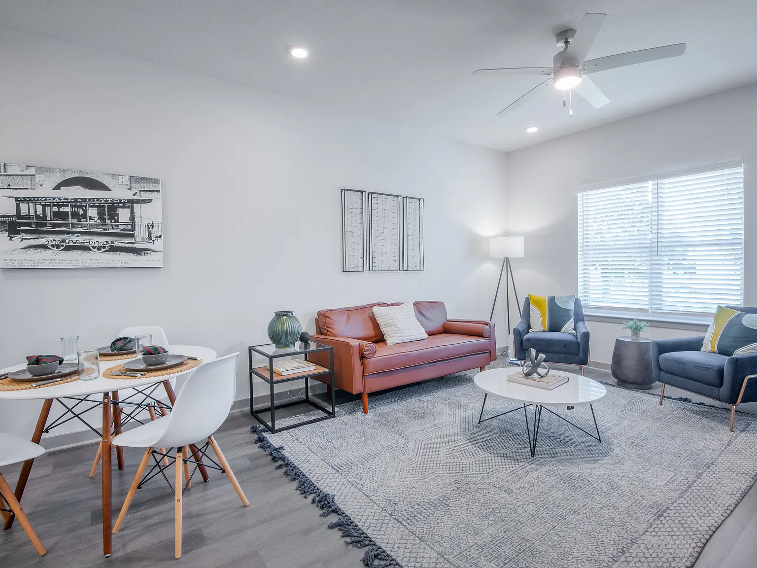 Axel Row Apartments — Photo 4