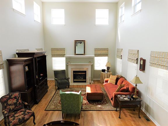 4th image of 6036 Willingford Ln #10