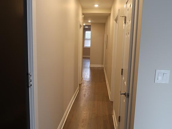 5th image of 4437 N Paulina St