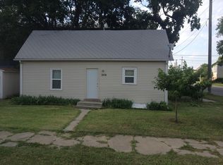 240 E 7th St, Junction City, KS 66441