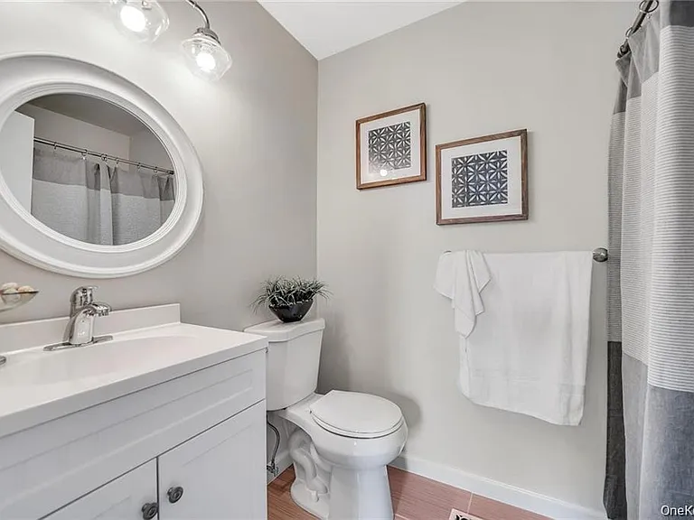 2 Goldsmith Ct — Photo 19