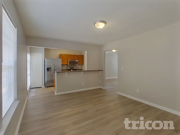 4th image of 152 Cottage Lake Way