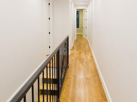 4th image of 679 Halsey St #J