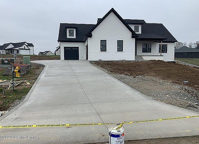1st image of 318 Brennan Ct