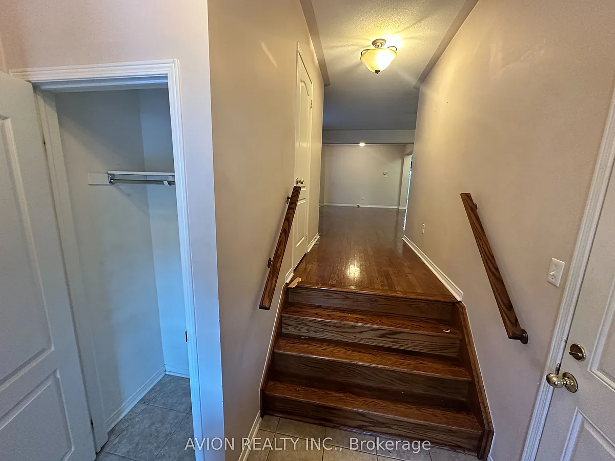 Building Photo - 3046 Mission Hill Dr