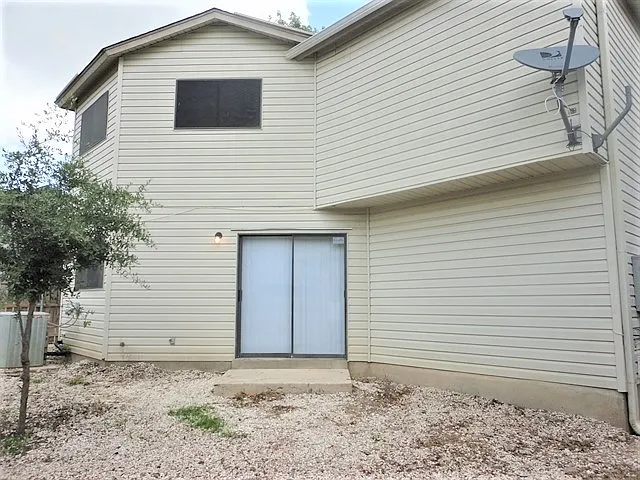 4914 Dovefield Dr — Photo 11