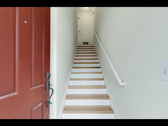2nd image of 380 Grant Cir SE Unit 106
