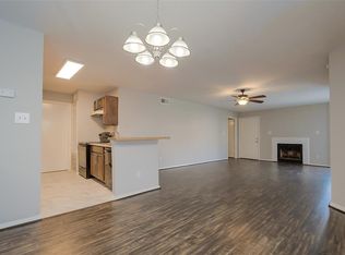 10681 Braes Bend Dr, Houston, TX 77071