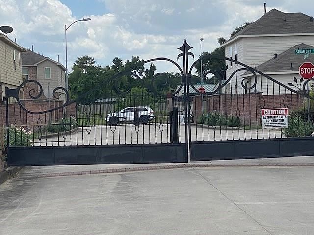 13503 Villa Arbor Dr, Houston, TX 77070 | Zillow