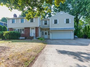5 Freemont St, Lexington, MA 02421