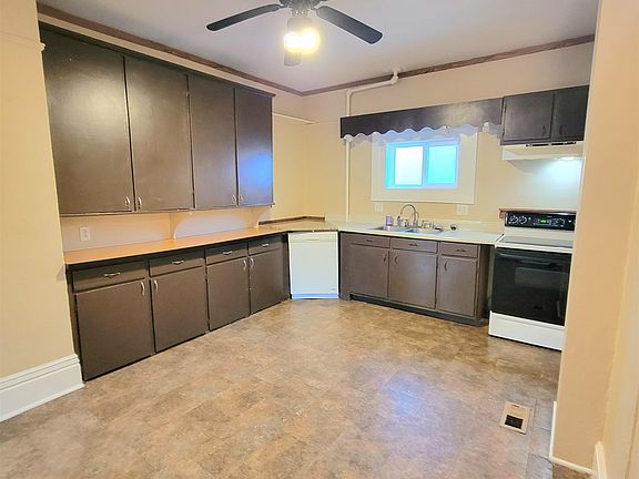 4th image of 429 Brodhead St