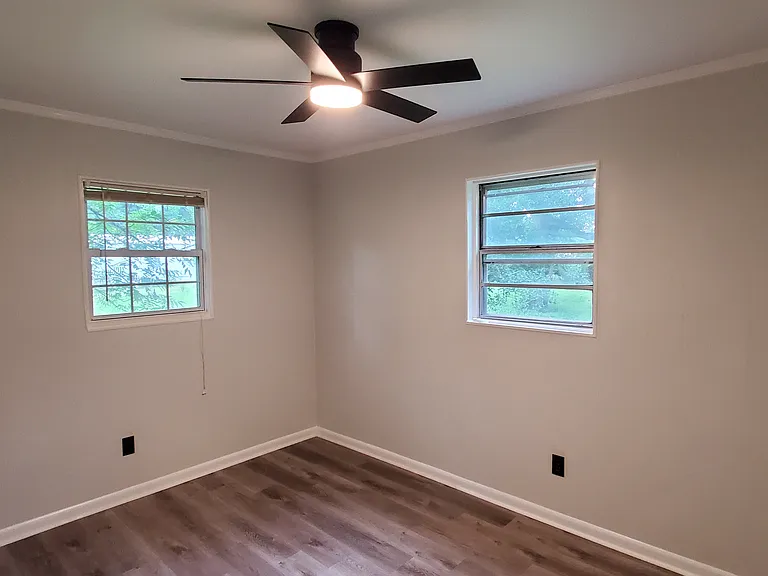 213 Blanton St — Photo 13