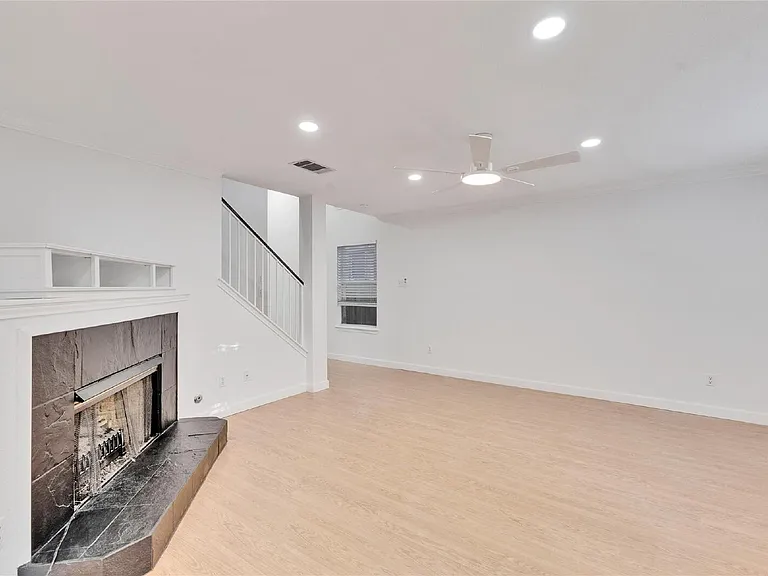 2607 Claudia Dr — Photo 6