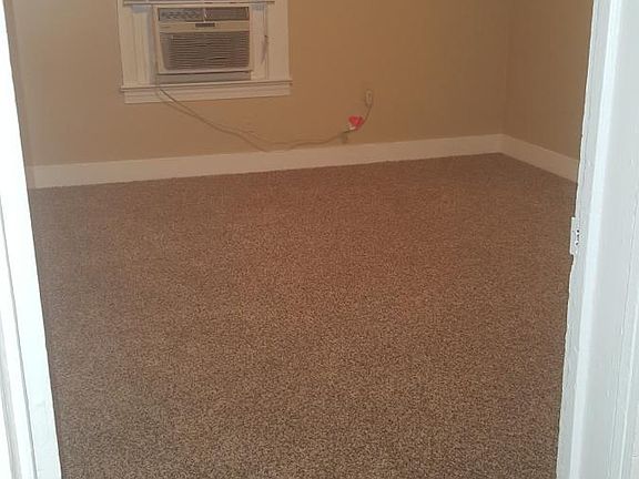 5th image of 428 Moir St #B
