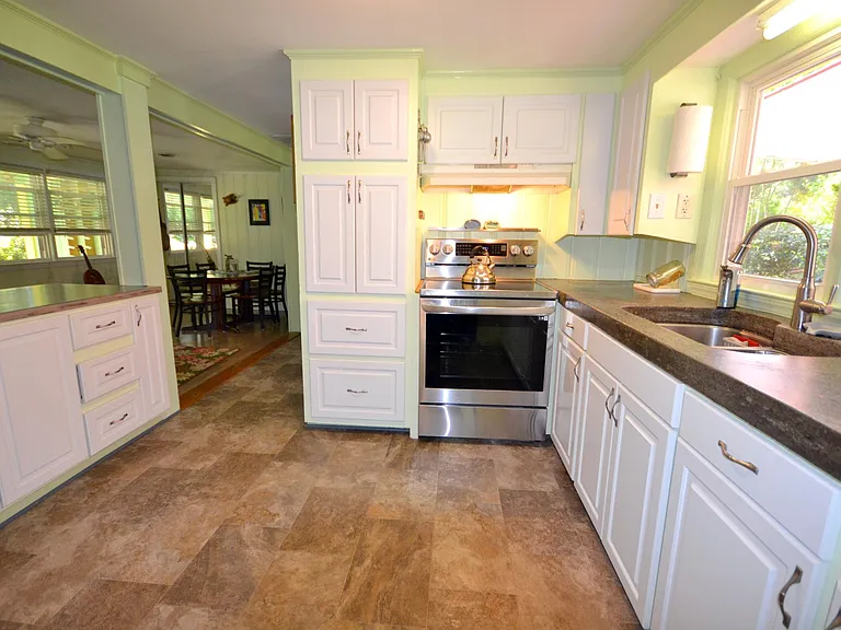 231 Dixie Ave — Photo 11