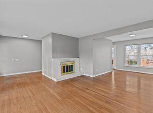 12645 Markaire Dr, Saint Louis, MO 63146