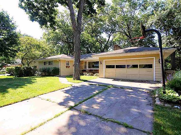3rd image of 5021 Coney Weston Pl