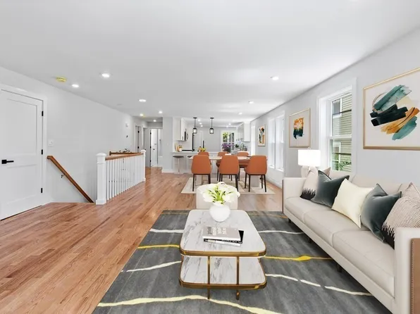 20 Ufford St #1, Dorchester, MA 02124