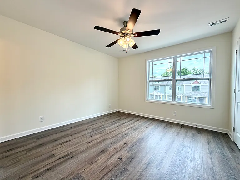 901 Peaceful Pl — Photo 11