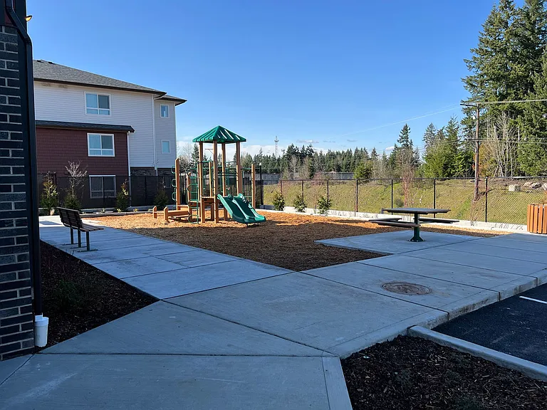 410 Apartments in Beautiful Bonney Lake, Washington — Photo 11