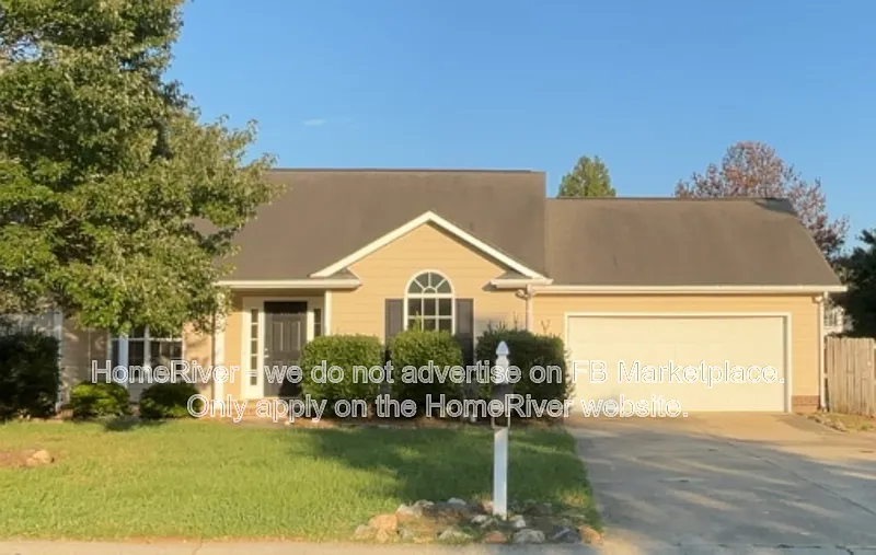 3 bed, 2.0 bath, 1391 sqft, $1,900 — Photo 1