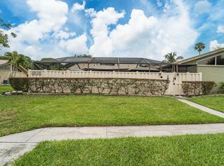 5356 Eagle Lake Dr, Palm Beach Gardens, FL 33418