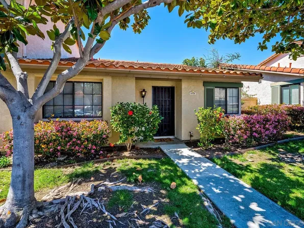 6829 Pear Tree Dr, Carlsbad, CA 92011